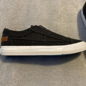 BLOWFISH FURLINED SNEAKERS